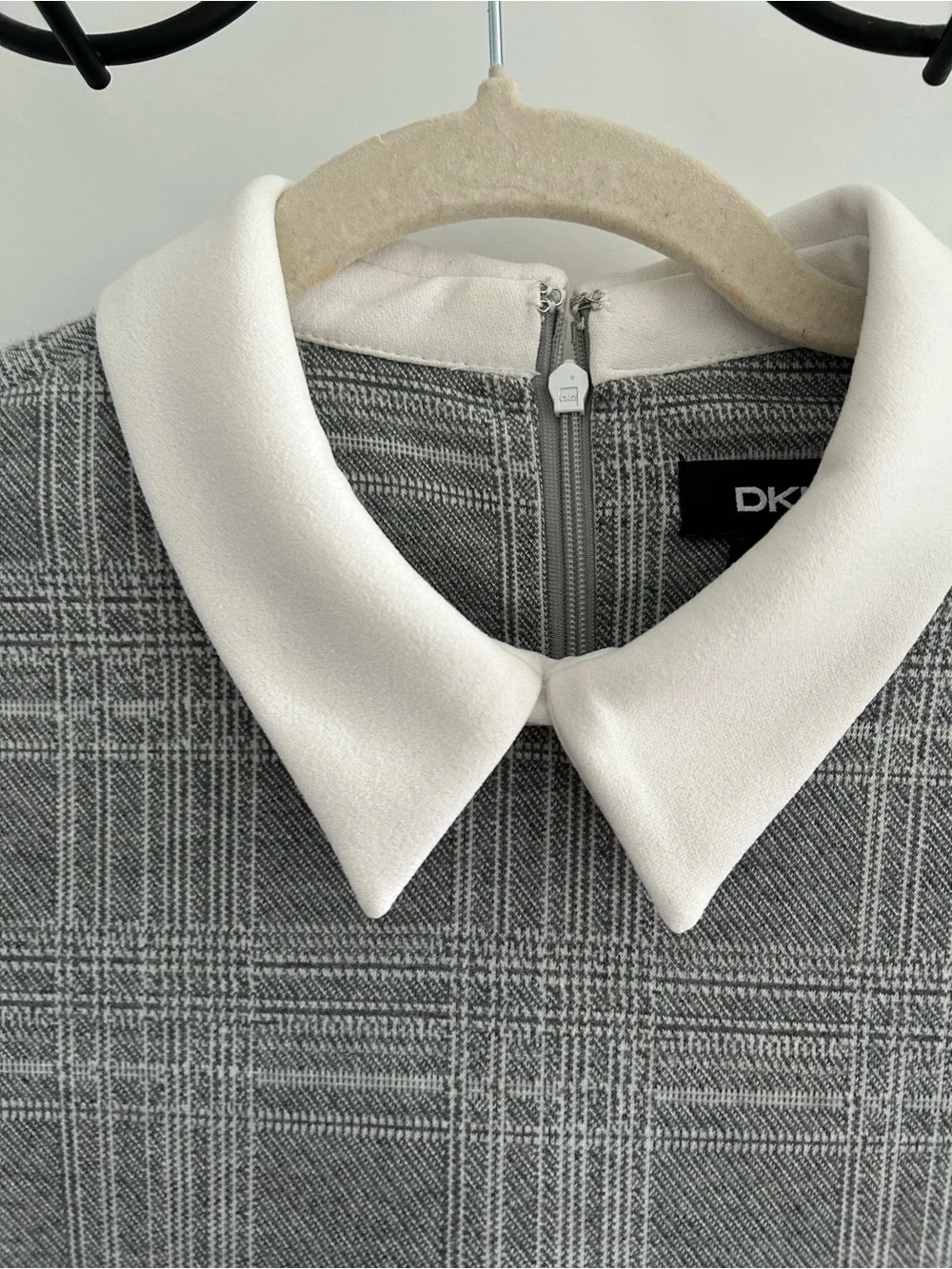 Dkny light academia